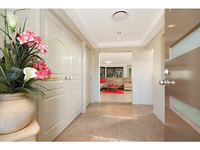 49 Bowerbird Close, Greenbank QLD 4124