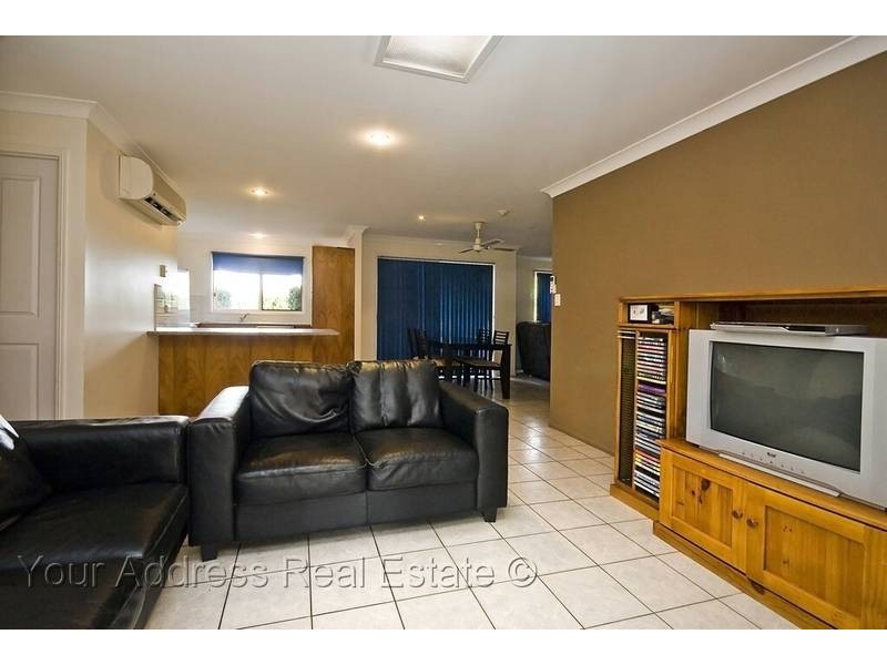 5 Greygum Court, Regents Park QLD 4118