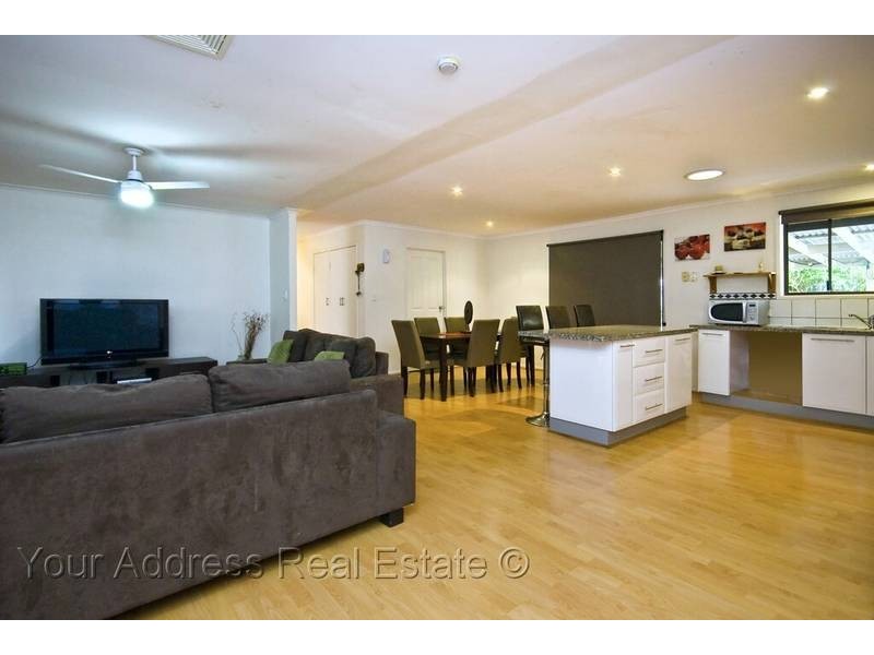 21 Penfold Street, Hillcrest QLD 4118
