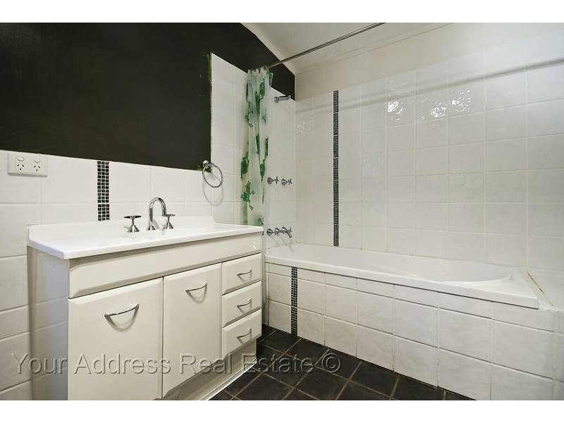 21 Penfold Street, Hillcrest QLD 4118