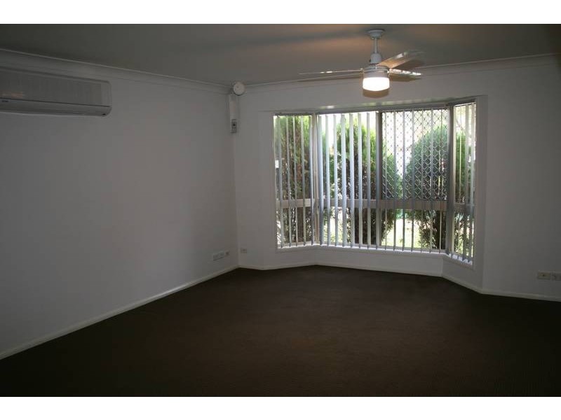 30 Indica Crescent, Regents Park QLD 4118