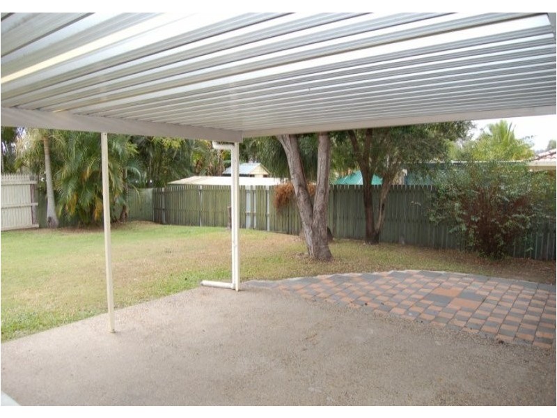 30 Indica Crescent, Regents Park QLD 4118