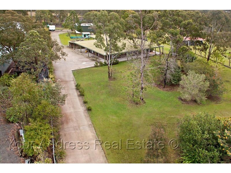22 Raglan Road, Greenbank QLD 4124