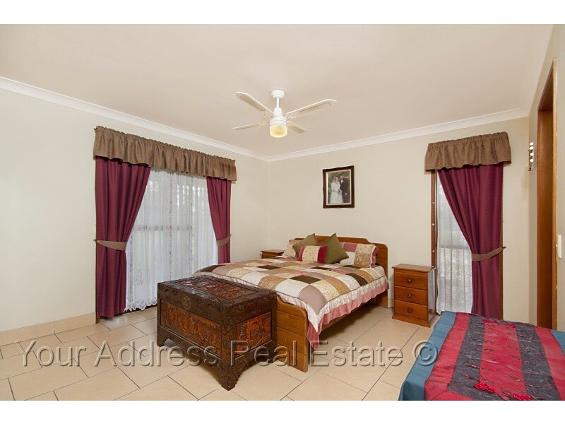 22 Raglan Road, Greenbank QLD 4124