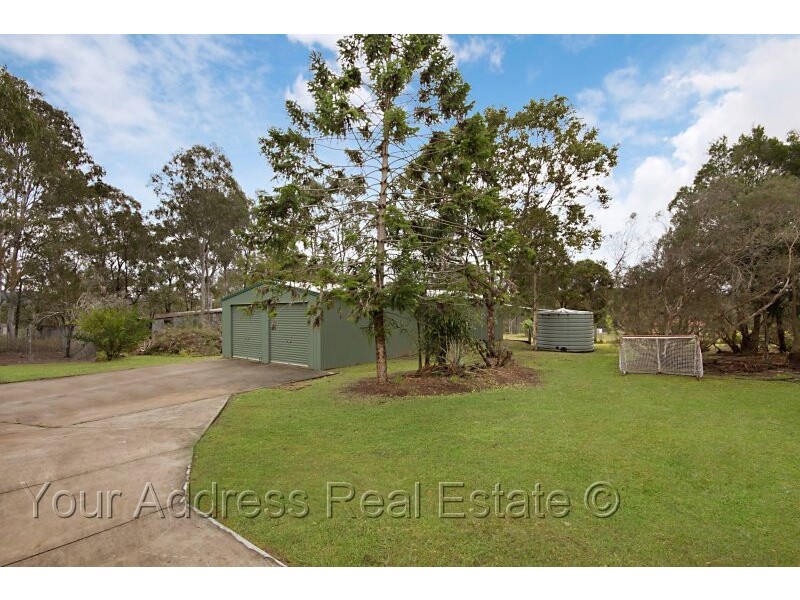 22 Raglan Road, Greenbank QLD 4124