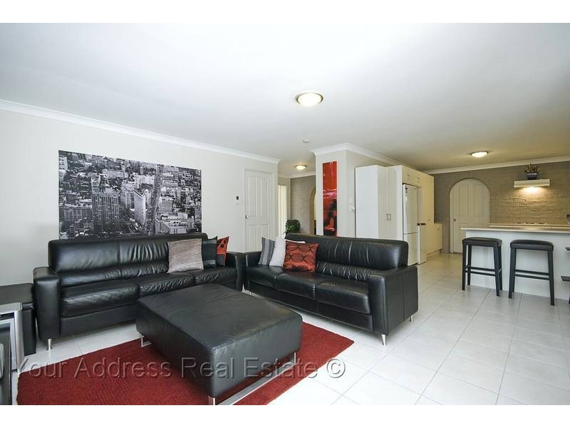 23 Bywater Street, Hillcrest QLD 4118
