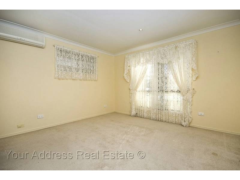111 Estramina Road, Regents Park QLD 4118
