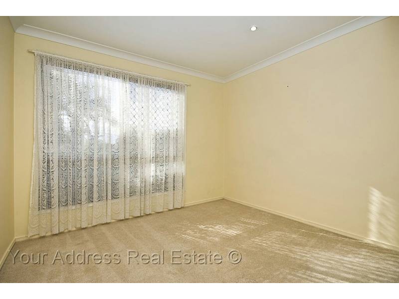111 Estramina Road, Regents Park QLD 4118