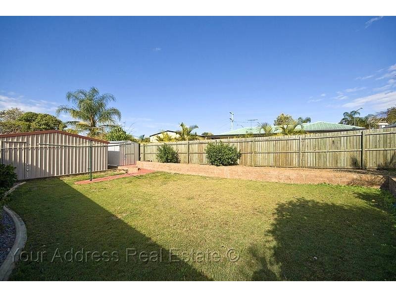 111 Estramina Road, Regents Park QLD 4118