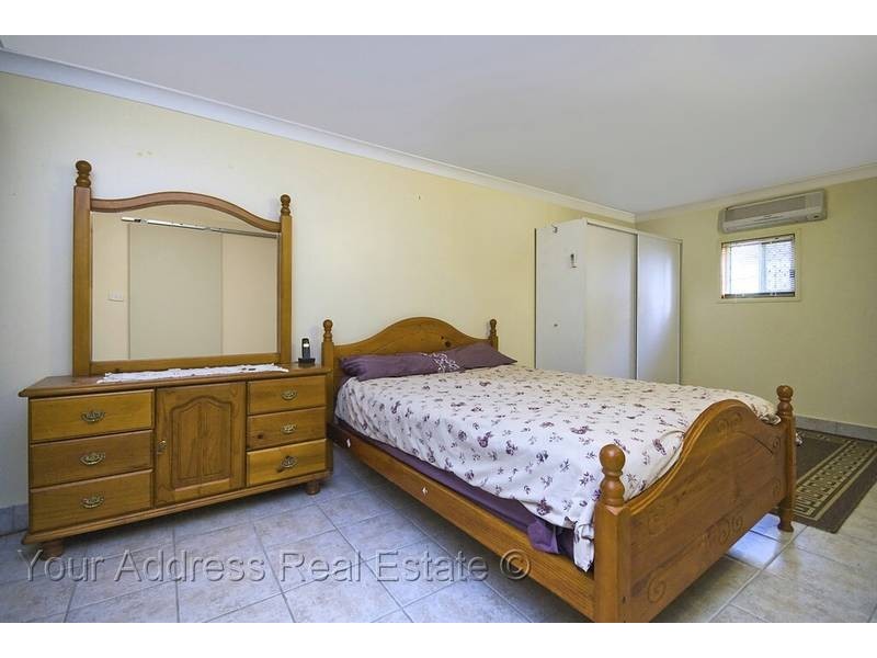 111 Estramina Road, Regents Park QLD 4118