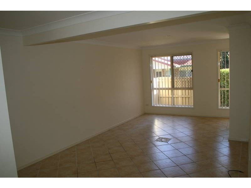 2/134 Johnson Road, Hillcrest QLD 4118