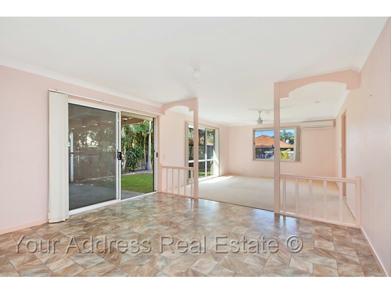 4 Tannadice Court, Regents Park QLD 4118