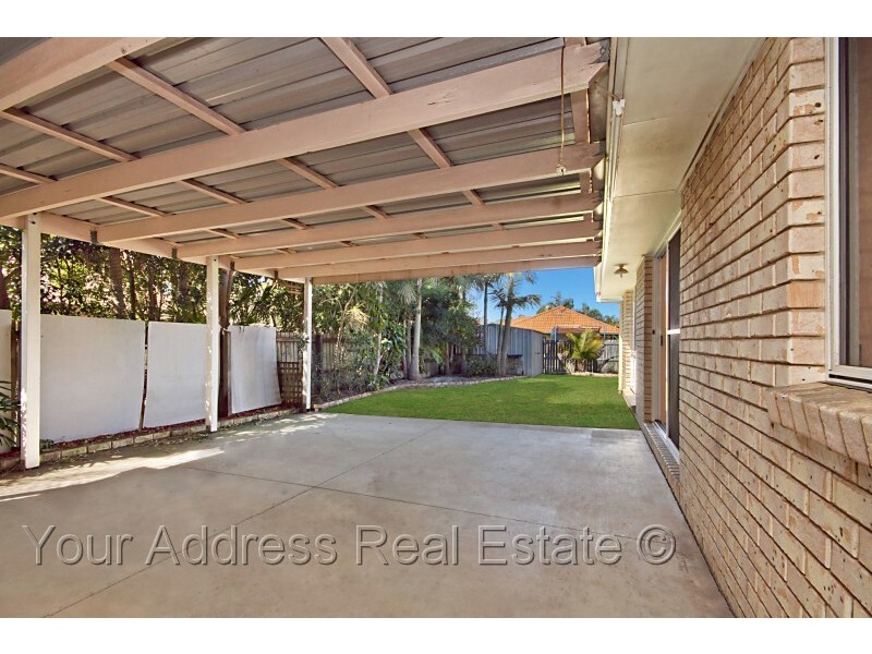4 Tannadice Court, Regents Park QLD 4118