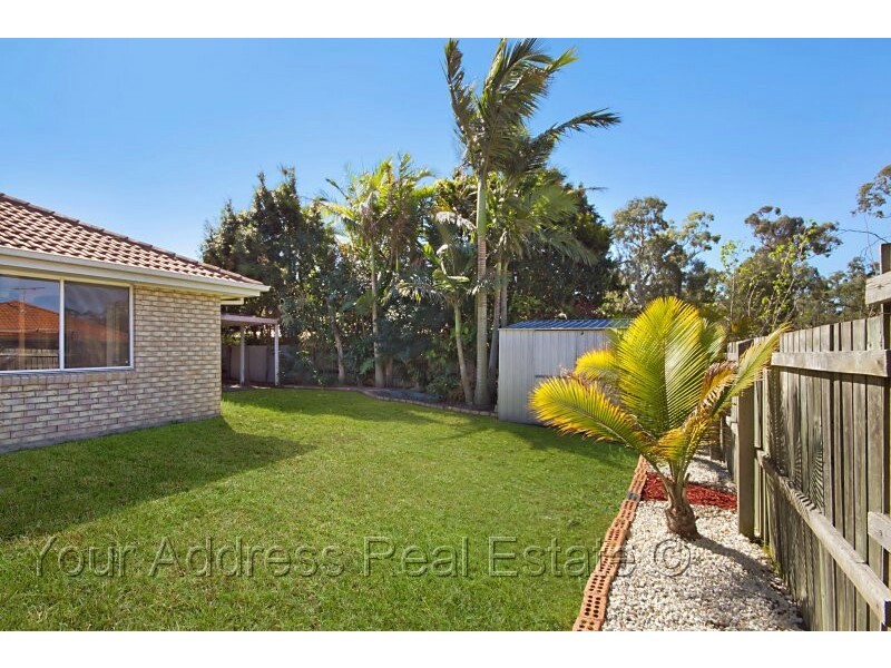 4 Tannadice Court, Regents Park QLD 4118