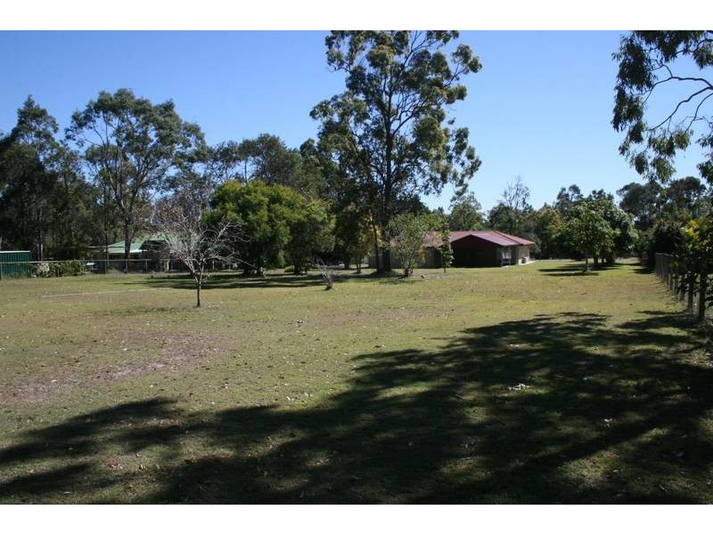 39 Dungaree Drive, New Beith QLD 4124