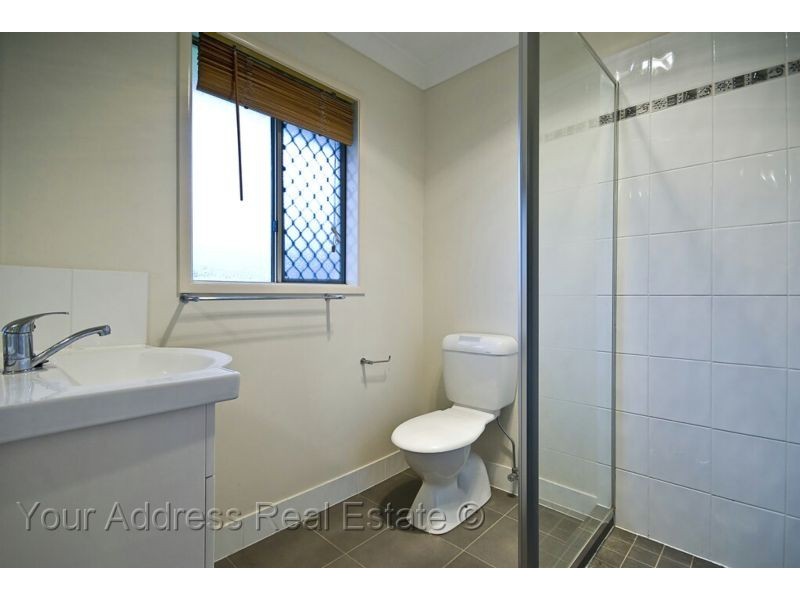 10 Penfold Street, Hillcrest QLD 4118