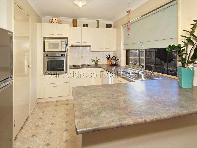 7 Robert South Drive, Crestmead QLD 4132