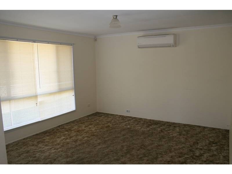 55 Mackellar Drive, Boronia Heights QLD 4124