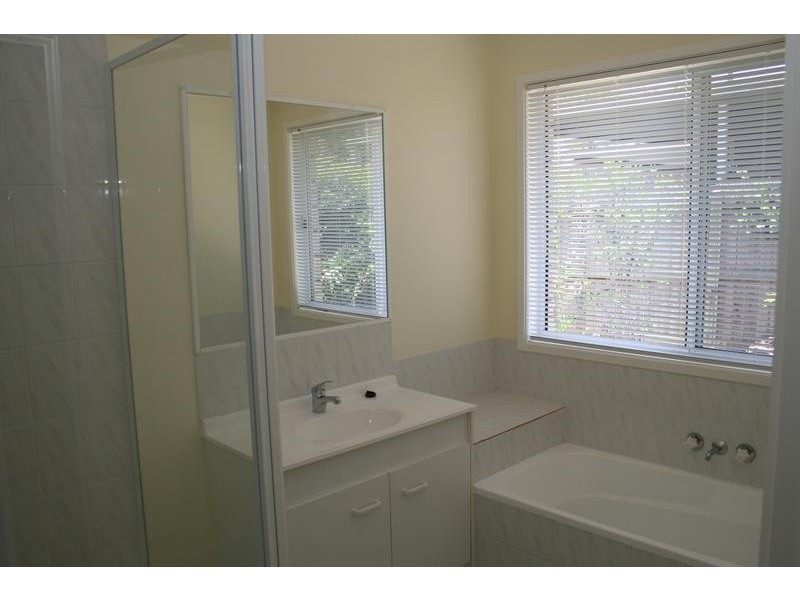 61 Federation Drive, Hillcrest QLD 4118