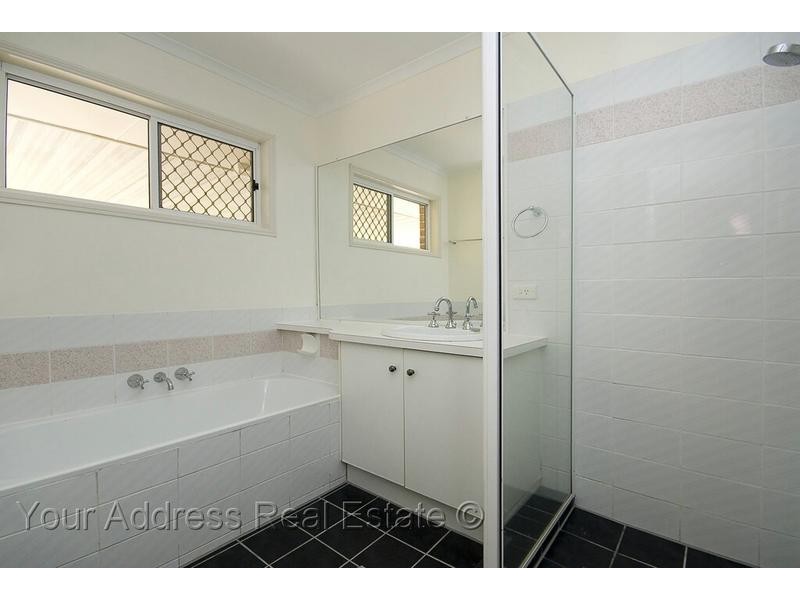 19 Penfold Street, Hillcrest QLD 4118