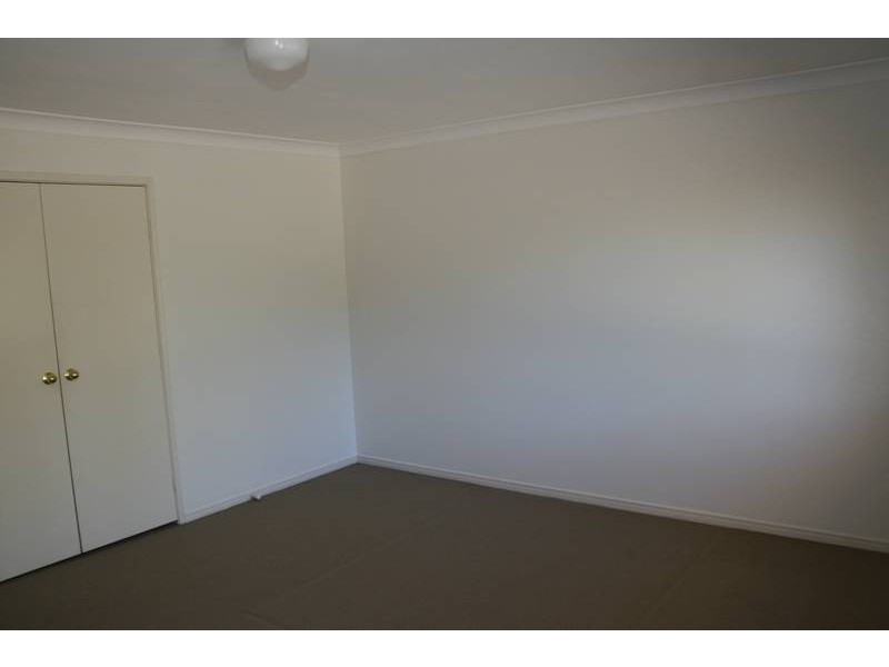 4/8 Monash Road, Loganlea QLD 4131