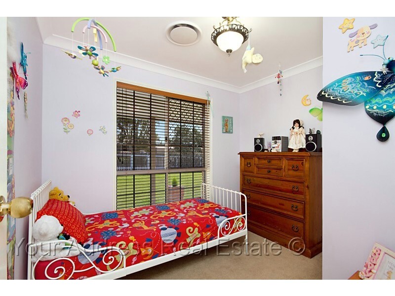 4 Ari Street, Marsden QLD 4132