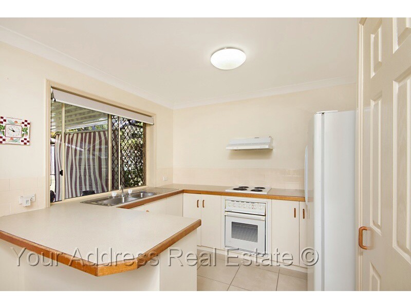27 Rutyna Crescent, Crestmead QLD 4132