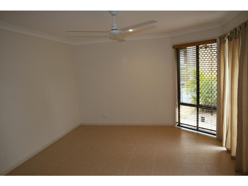 9 Ethan Court, Crestmead QLD 4132