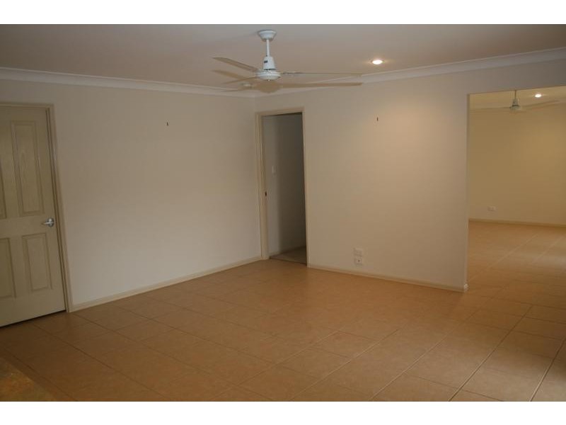 9 Ethan Court, Crestmead QLD 4132