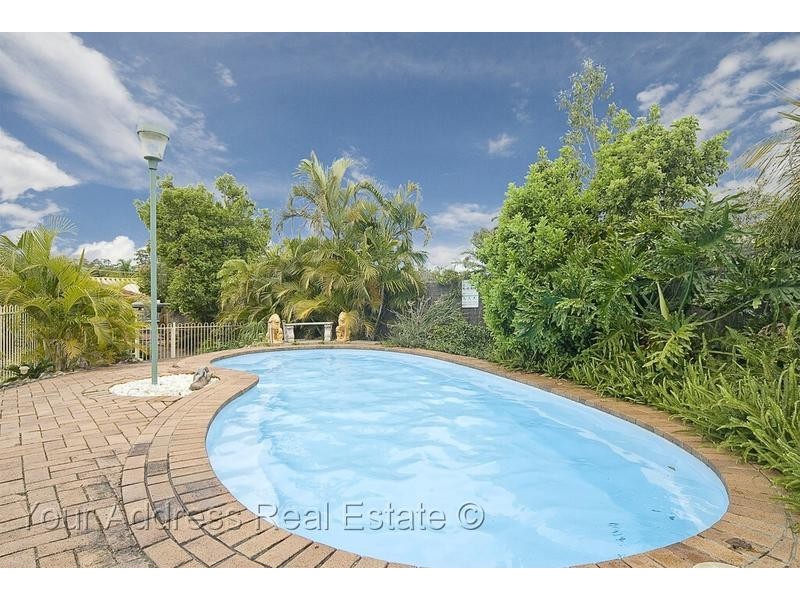 53 Parkroyal Crescent, Regents Park QLD 4118