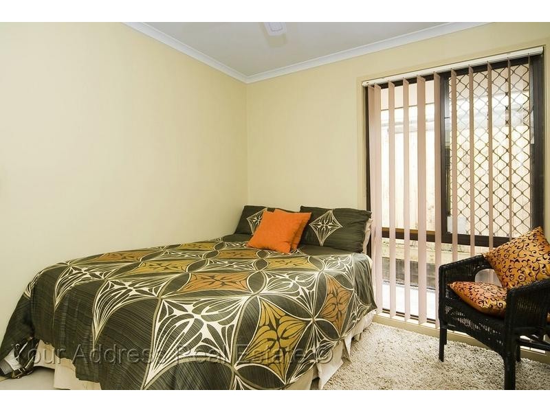 53 Parkroyal Crescent, Regents Park QLD 4118