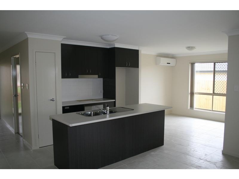 10 Serenity Court, Crestmead QLD 4132