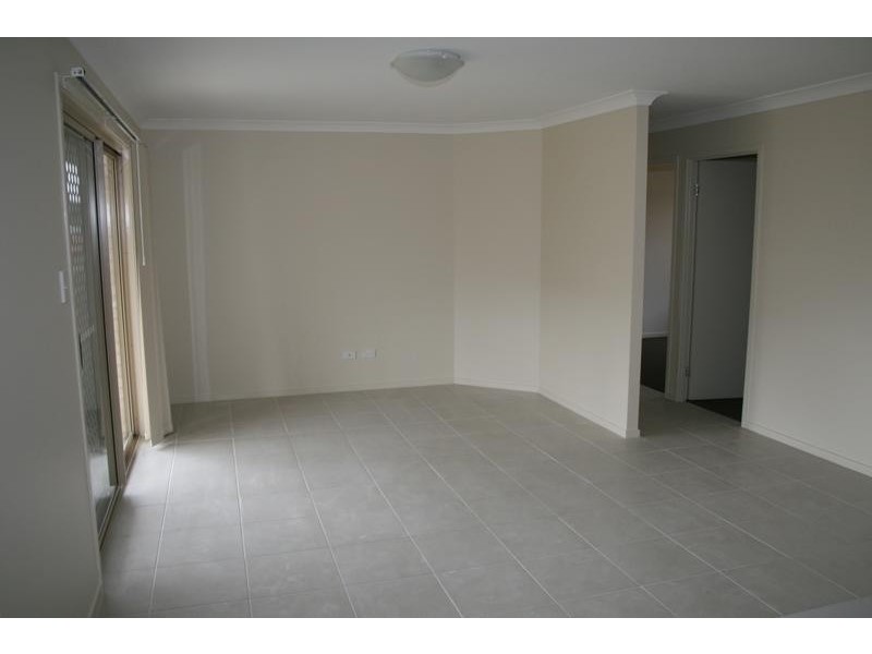 10 Serenity Court, Crestmead QLD 4132