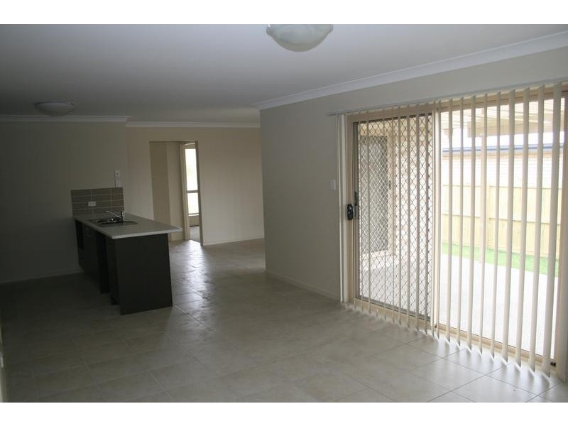 14 Serenity Court, Crestmead QLD 4132