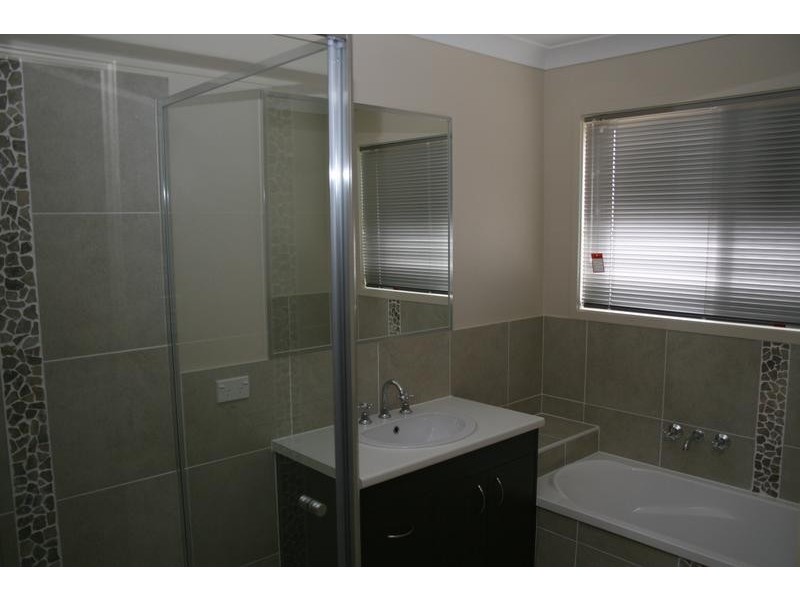 14 Serenity Court, Crestmead QLD 4132