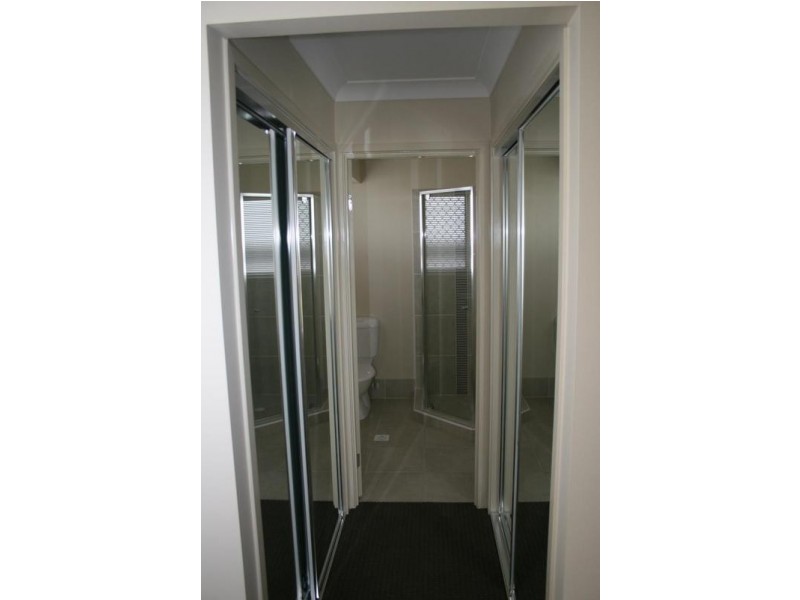 16 Serenity Court, Crestmead QLD 4132