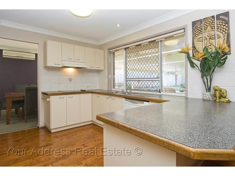 67 Bushland Drive, Regents Park QLD 4118