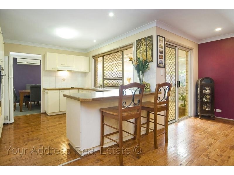 67 Bushland Drive, Regents Park QLD 4118