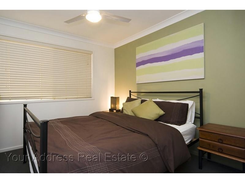 67 Bushland Drive, Regents Park QLD 4118