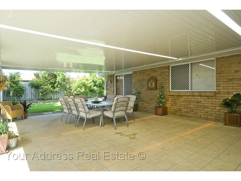 67 Bushland Drive, Regents Park QLD 4118