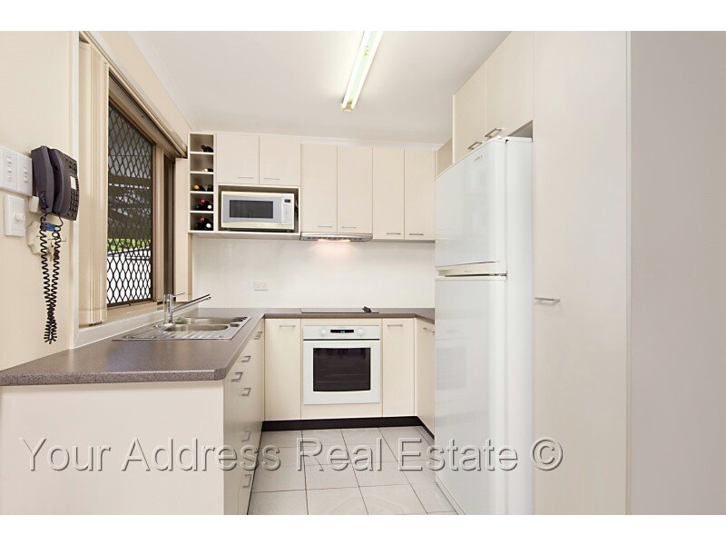 11 Conifer Street, Hillcrest QLD 4118