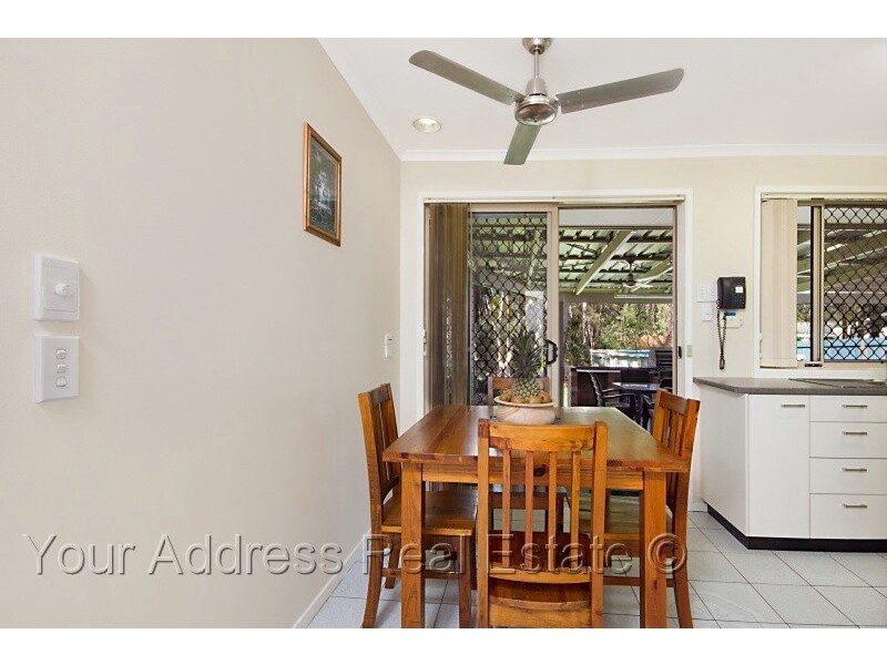 11 Conifer Street, Hillcrest QLD 4118