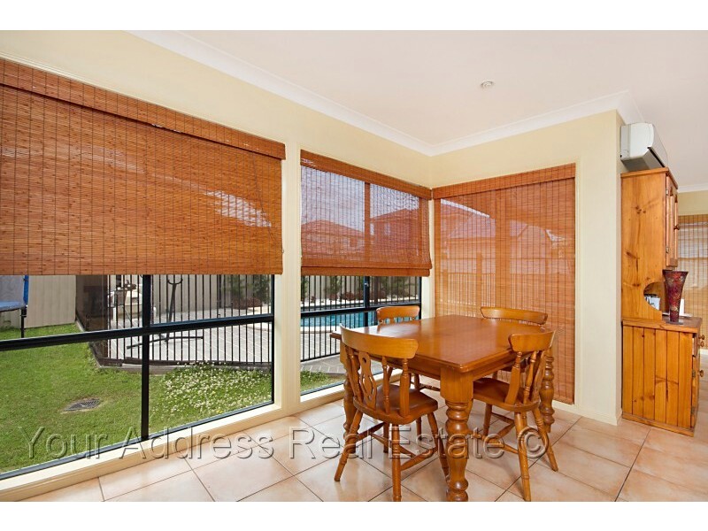13 Cornell Close, Regents Park QLD 4118