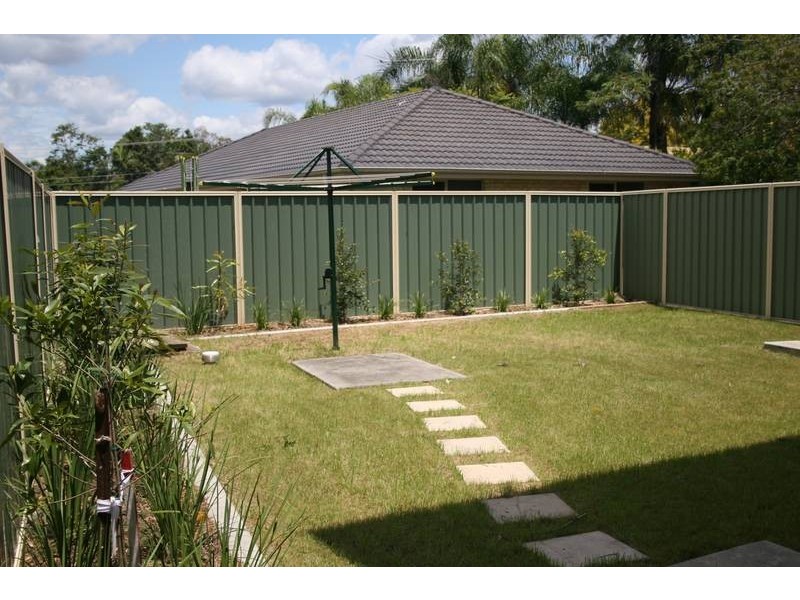 2/75 Vansittart Road, Regents Park QLD 4118