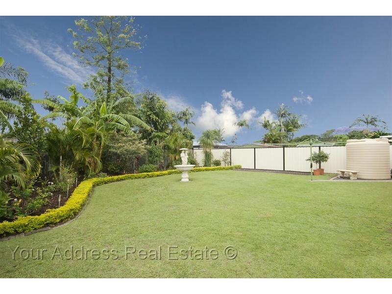 6 Carlos Street, Hillcrest QLD 4118