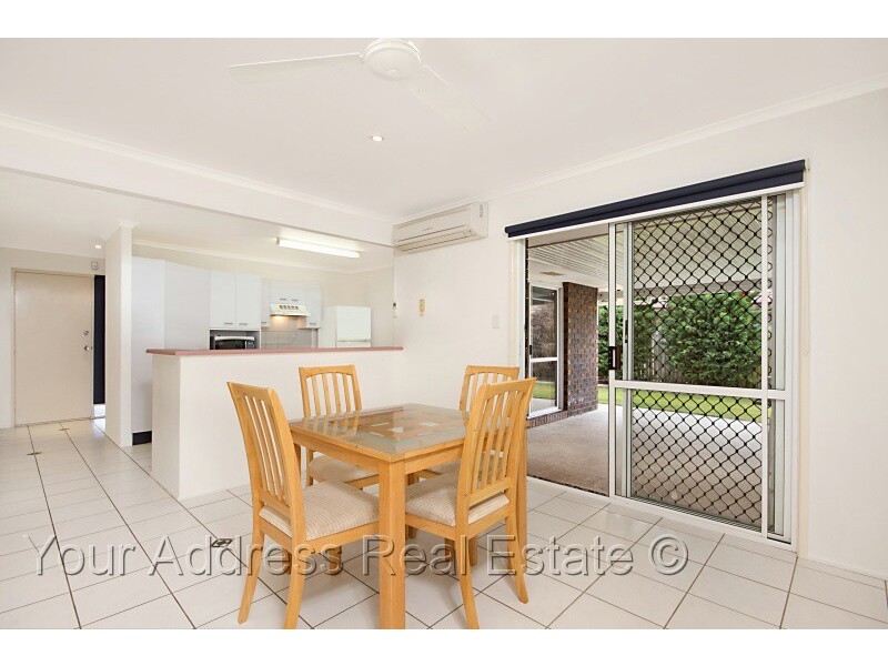 137 Emerald Drive, Regents Park QLD 4118