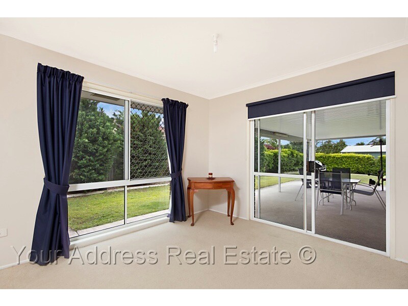 137 Emerald Drive, Regents Park QLD 4118