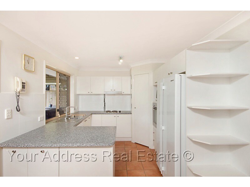 73 Bushland Drive, Regents Park QLD 4118