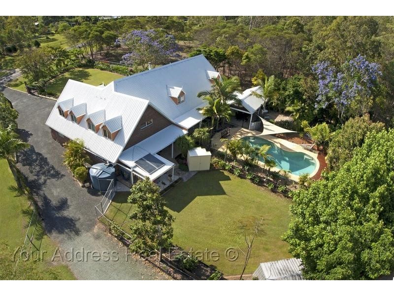 15 Penda Road, Park Ridge South QLD 4125