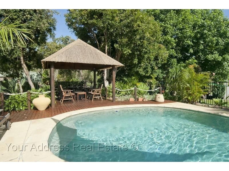 15 Penda Road, Park Ridge South QLD 4125
